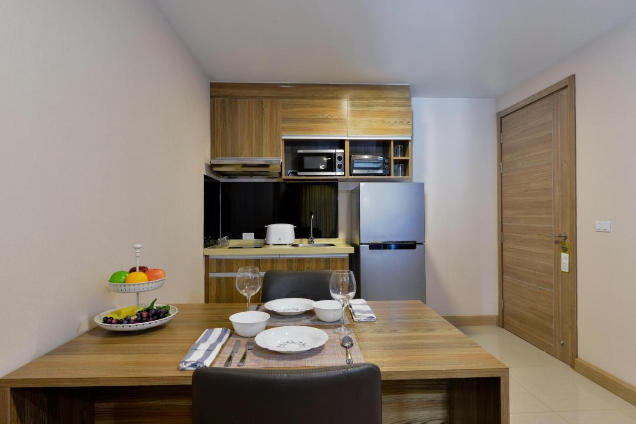 Ramada By Wyndham Bangkok Ten Ekamai Residences 外观 照片