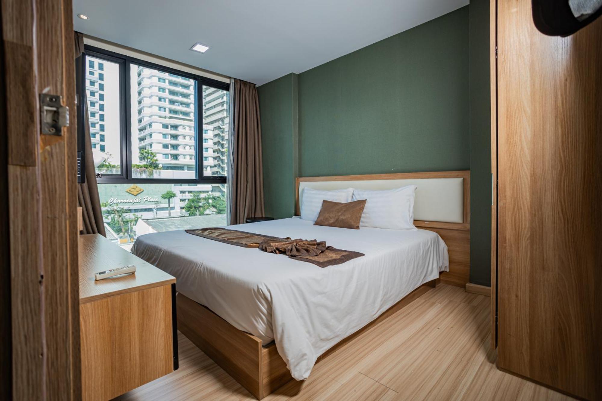 Ramada By Wyndham Bangkok Ten Ekamai Residences 外观 照片